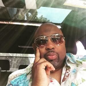 Meet your Posher, E troy